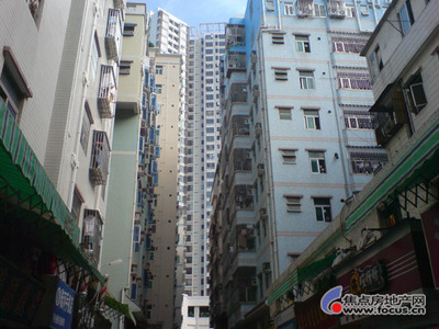 三面交锋 开发商、小产权房暗战深圳楼市